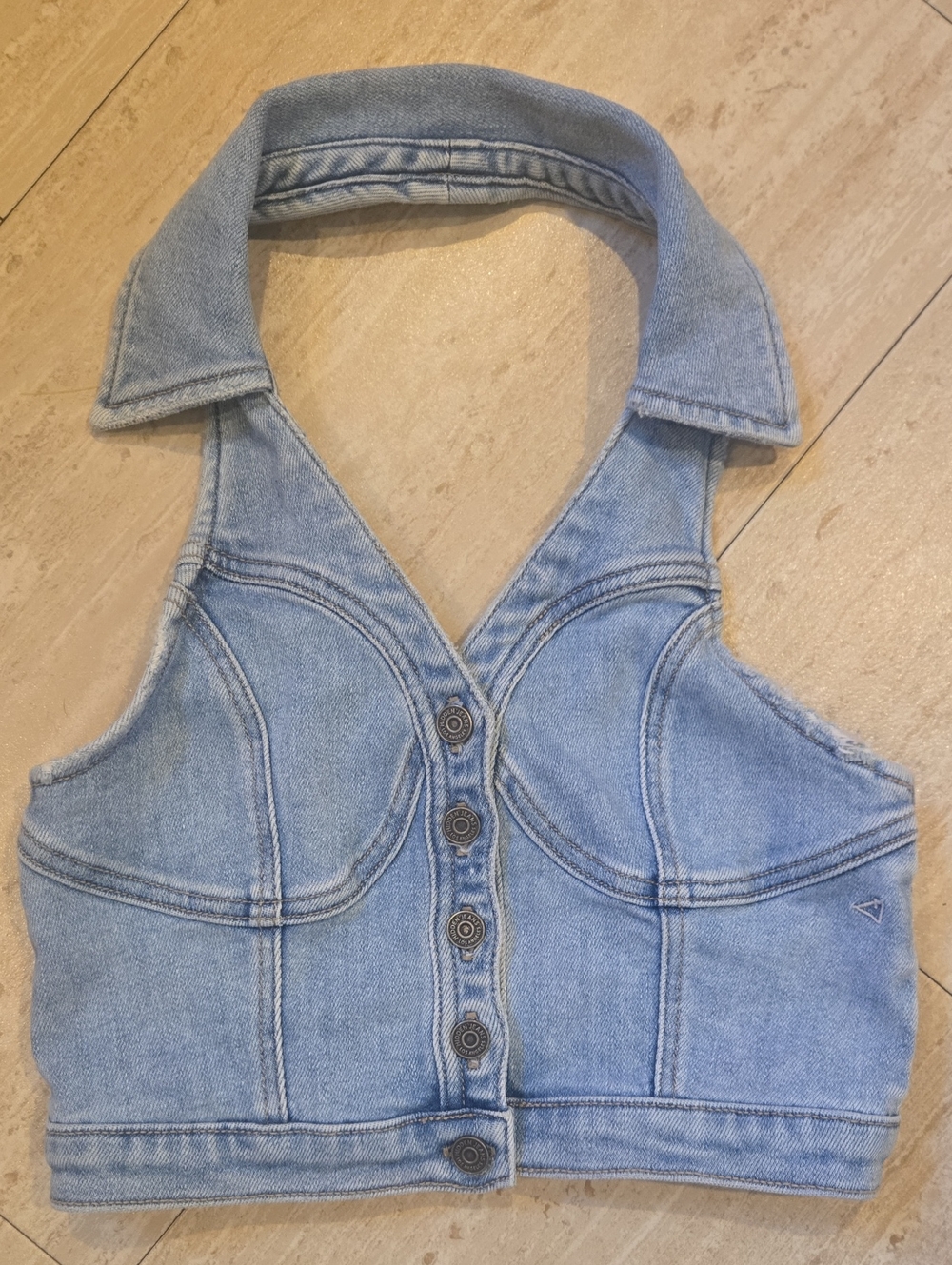 HIDDEN Los Angeles Blue Denim Collar Button-Down Crop Top